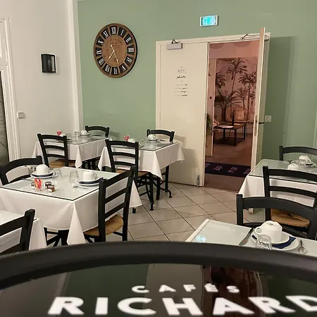 De La Cote Fleurie 2*