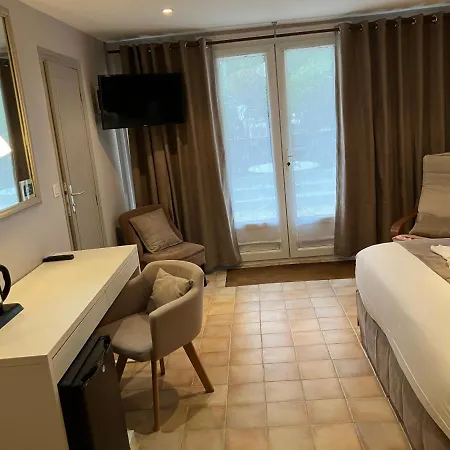 מלון De La Cote Fleurie דוביל