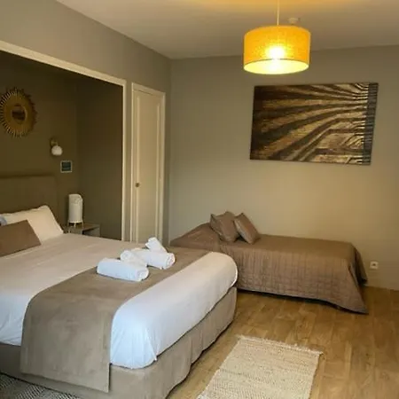 מלון De La Cote Fleurie 2*