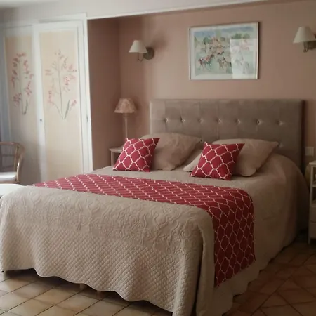 מלון De La Cote Fleurie דוביל