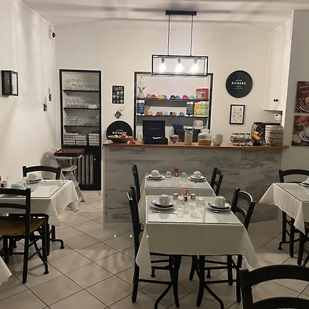 מלון De La Cote Fleurie 2*