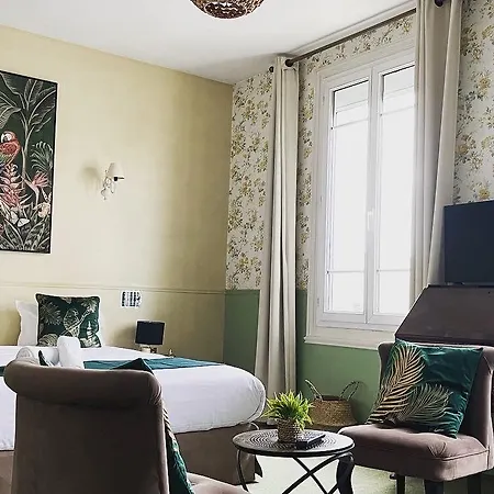 מלון De La Cote Fleurie דוביל