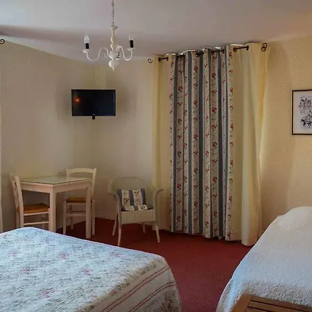 De La Cote Fleurie Otel Deauville