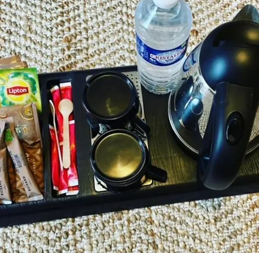 Отель De La Cote Fleurie 2*