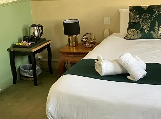 Отель De La Cote Fleurie 2*