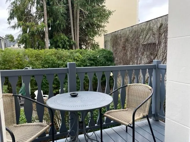 Hotel De La Cote Fleurie 2*