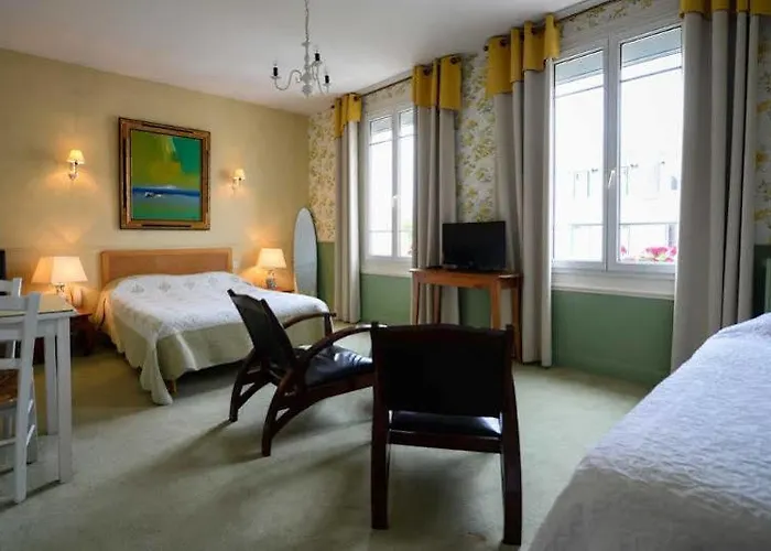 德拉柯德富勒里酒店 2* 多维尔